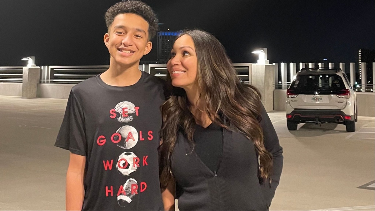 Tech Justice Law Project📷Сьюэлл Сетцер III со своей матерью