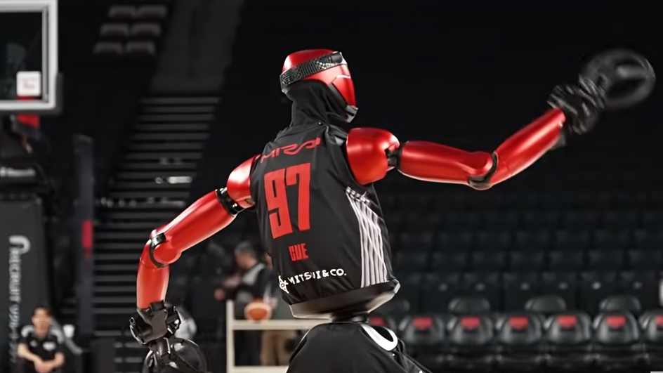 2000 попаданий подряд. 99.8% точности. Человек бы умер от усталости