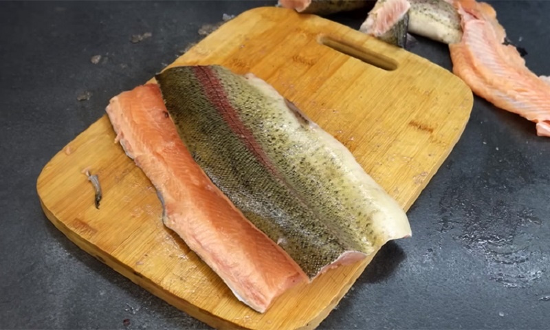 Как солить красную рыбу дома, чтобы получить ресторанный вкус