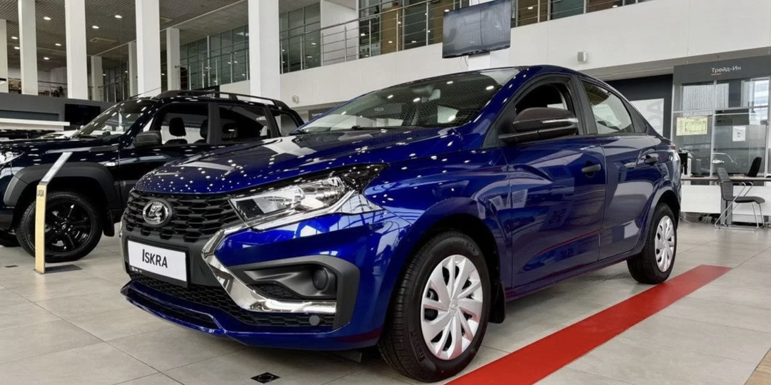 Сколько на самом деле стоит Лада Искра у дилеров? Зашел к дилеру Лада и посмотрел - цен как на сайте, у дилеров нет