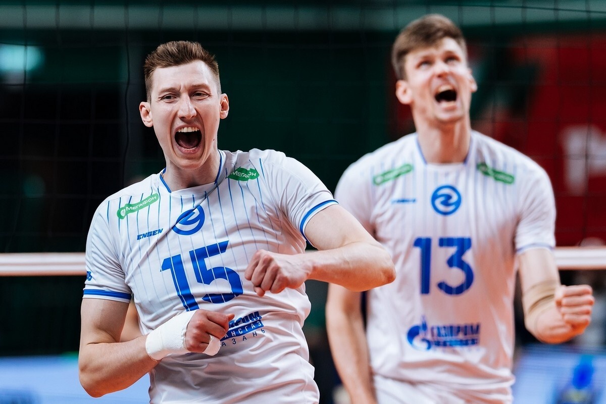    Дмитрий Волков (№15)