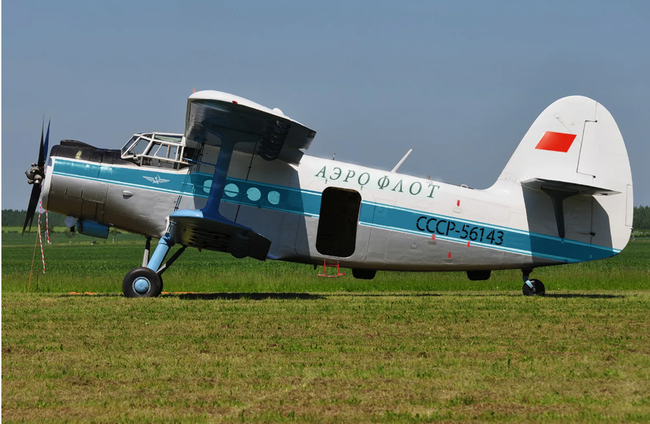 Самолёт АН-2.