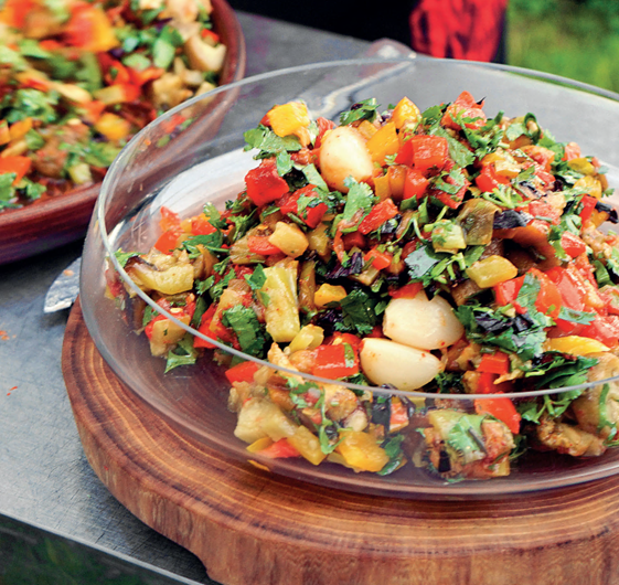 Рецепт салата «Аджабсандали» в тандыре