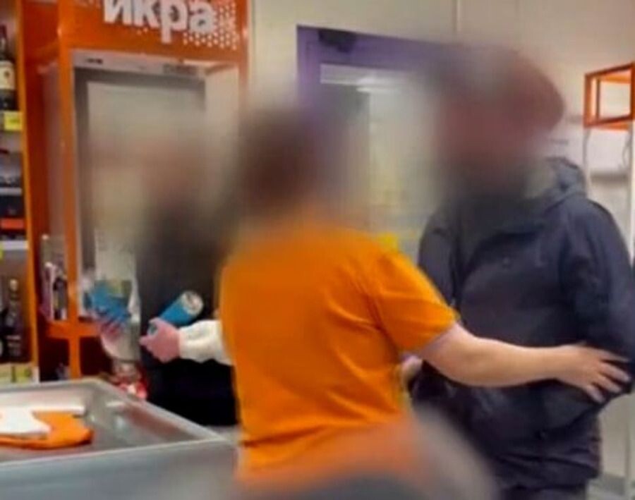     / Источник: Кадр из видео