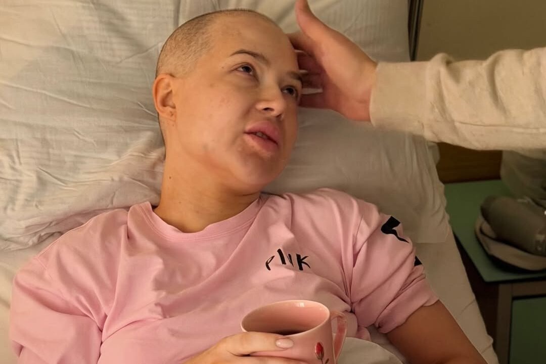     «Совсем плохо от химиотерапии»: опубликованы душераздирающие фото и видео онкобольной Лерчек