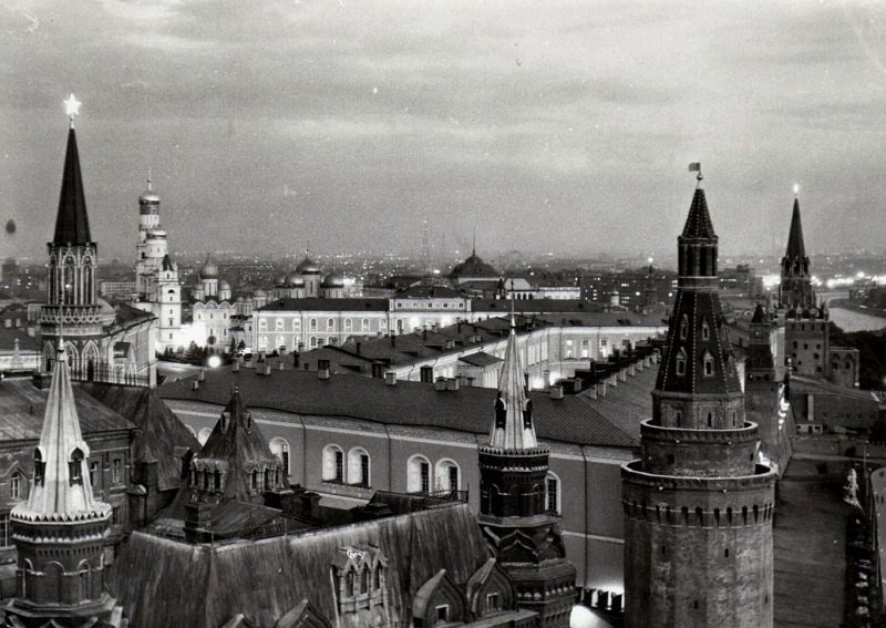 Кремль 1935 года. В этом "закрытом городе" работали и жили главные фигуранты "Кремлёвского дела.