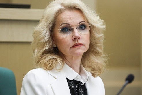 Чтобы она жила на такую пенсию и ни в чем себе не отказывала.