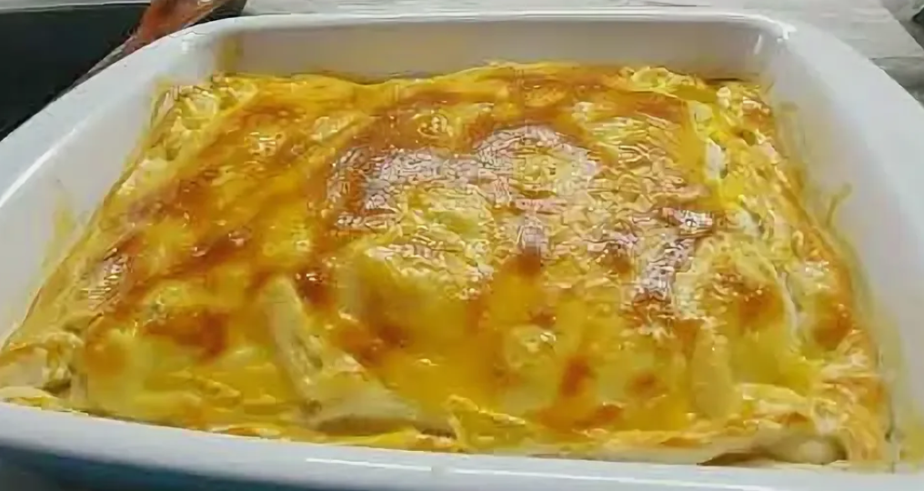 Пирог с яблоками из слоеного бездрожжевого теста в духовке - классический рецепт за минуты