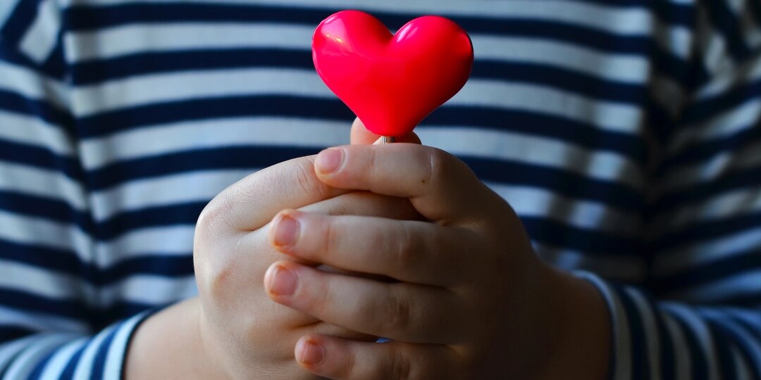 Не ждите боли в груди: кардиологи назвали неочевидные признаки проблем с сердцем