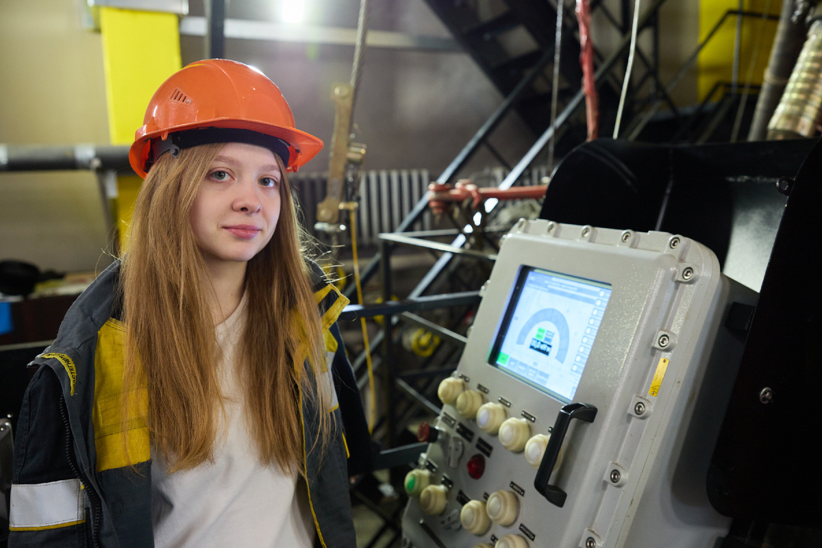 Анастасия Штафиенко хочет стать не офисным "клерком", а высококлассным техническим специалистом.