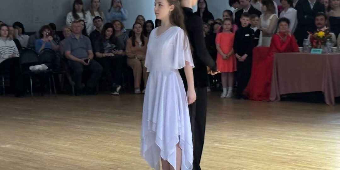 Снова в ритме вальса! В Российском государственном университете туризма и сервиса уже в четвертый раз прошел традиционный весенний бал