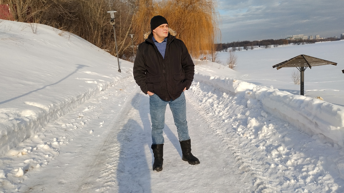 Дело то  было зимой. 