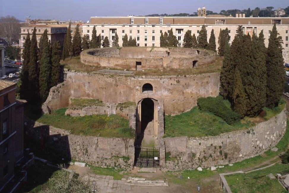 Мавзолей первого императора Гая Октавиана (Августа) в Риме. 63 г. до н.э. - 14 г. н.э.