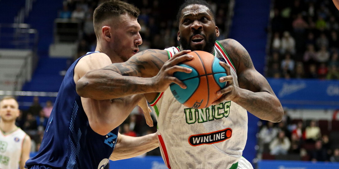 "Зенит" обыграл УНИКС со счетом 86:69