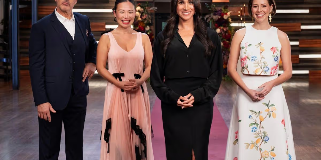 Охрану оплачивают налогоплательщики, а Меган снимается в кулинарном шоу и продаёт свои наряды