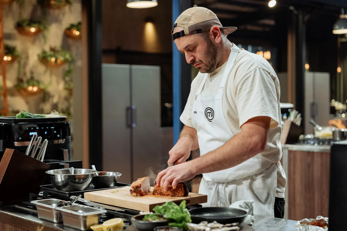 «МастерШеф Австралия» - одно из самых популярных кулинарных шоу в мире, т.к. каждый из его эпизодов в среднем смотрит около 1,42 млн человек, а финалы собирают у экранов до 1,78 млн зрителей только в Австралии