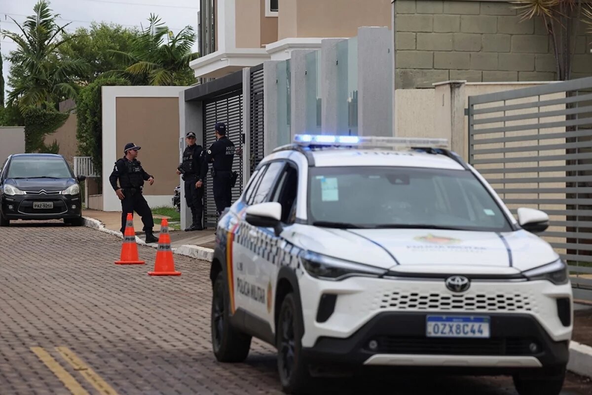    Убитого Педро нашел его брат и тут же вызвал полицию. Жака быстро вычислили и арестовали.