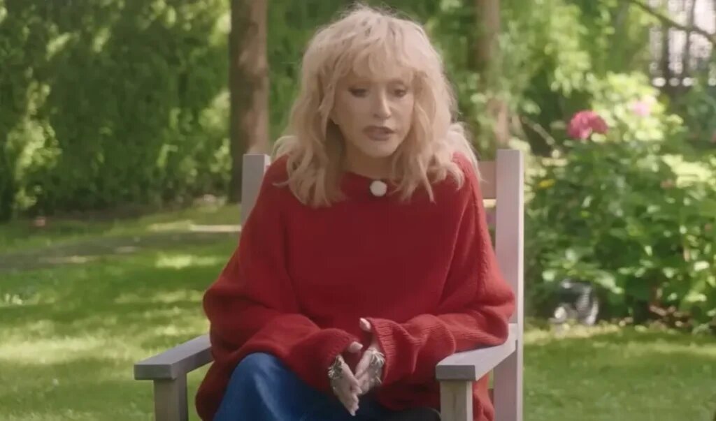    Кадр из интервью