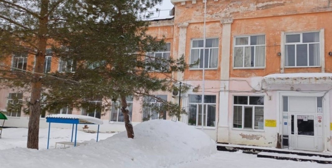 В ПОСЕЛКЕ РАКИТЯНКА МЕДНОГОРСКА РЕМОНТНЫЕ РАБОТЫ В ШКОЛЕ-ИНТЕРНАТЕ ЧЕРЕЗ ГОД ПОСЛЕ РЕШЕНИЯ СУДА ТАК И НЕ НАЧАЛИСЬ