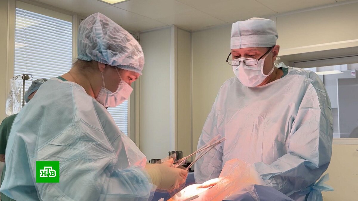    Молодые не идут, опытные уходят: в РФ не хватает 70 тысяч операционных медсестер