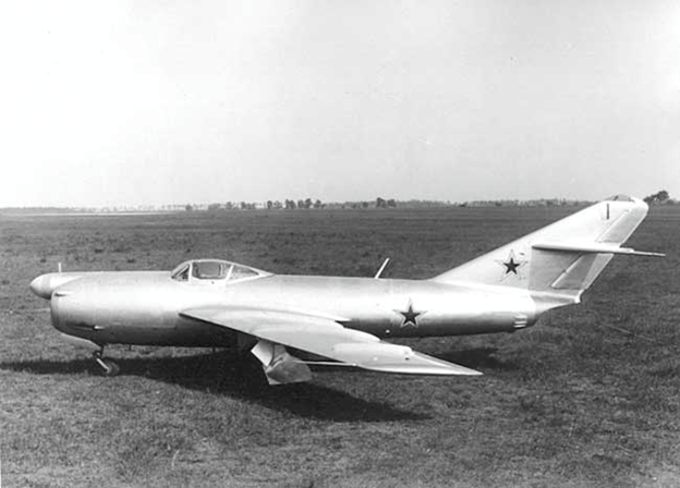 16 апреля 1949 г. летчик-испытатель Я.Верников поднял его в воздух. 