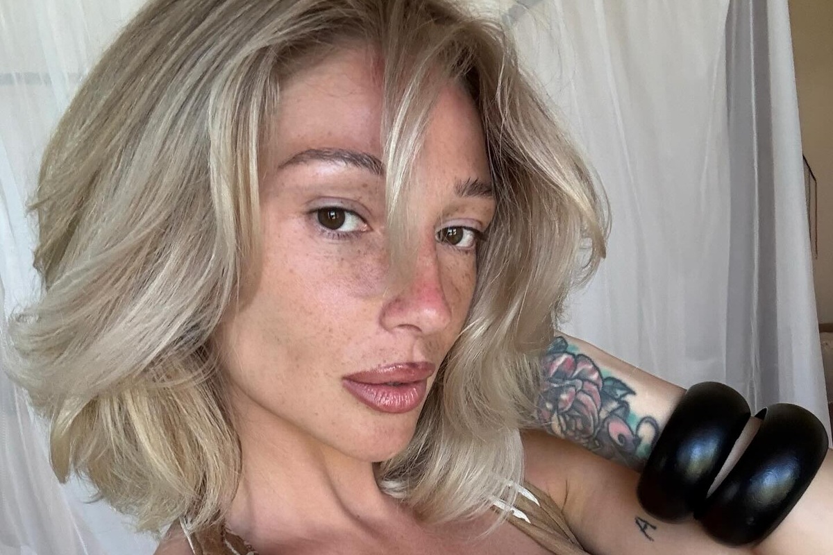     «Я увидела свои ягодицы, теперь это две выжитые тряпки»: Настя Ивлеева рассказала, как изменилось ее тело