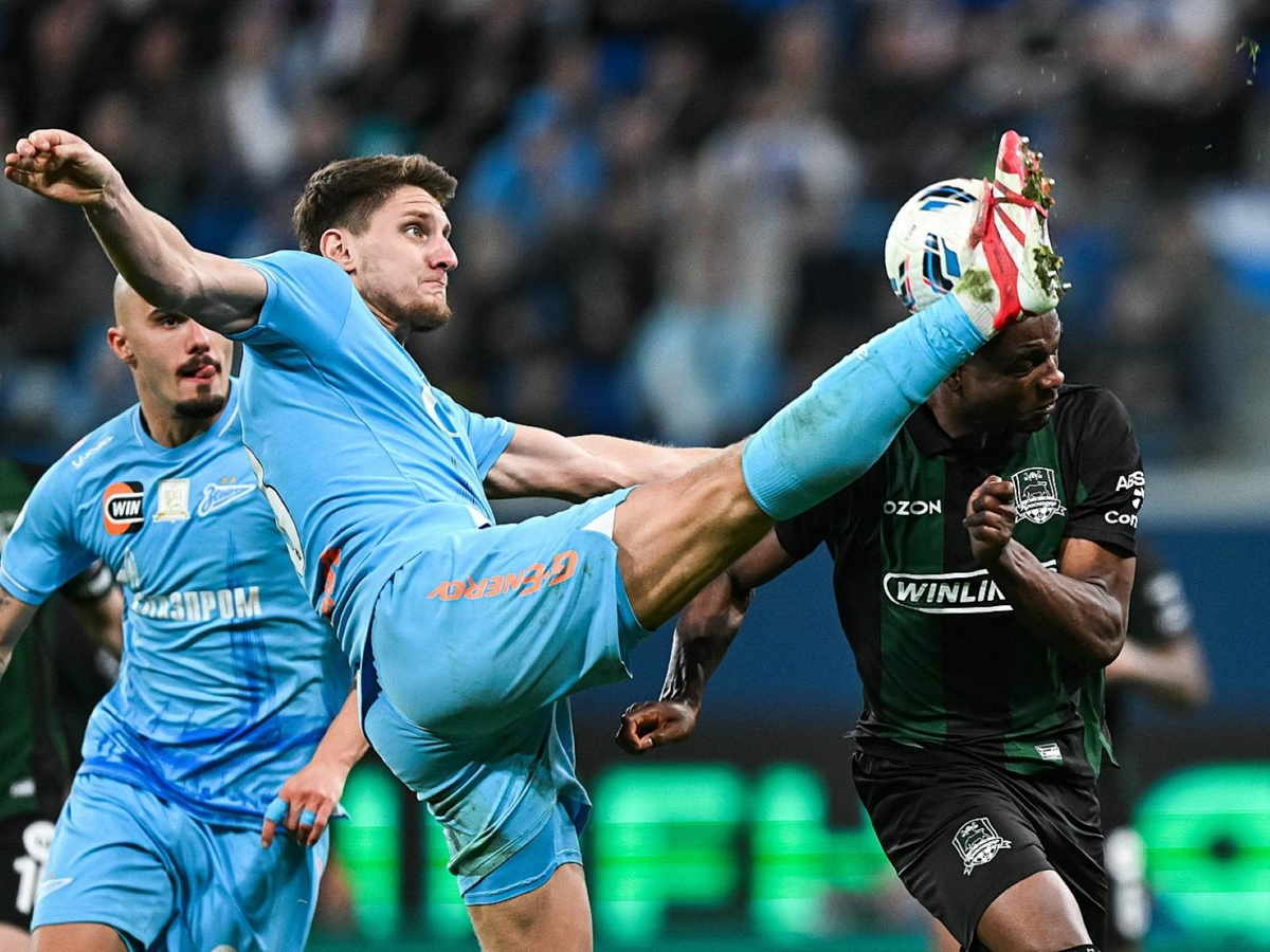 После очной встречи "Зенита" с "Краснодаром", казалось, что именно пклуб из Питера "пропустил удар". Однако, через тур все перевернулось в пользу уже "Зенита"...