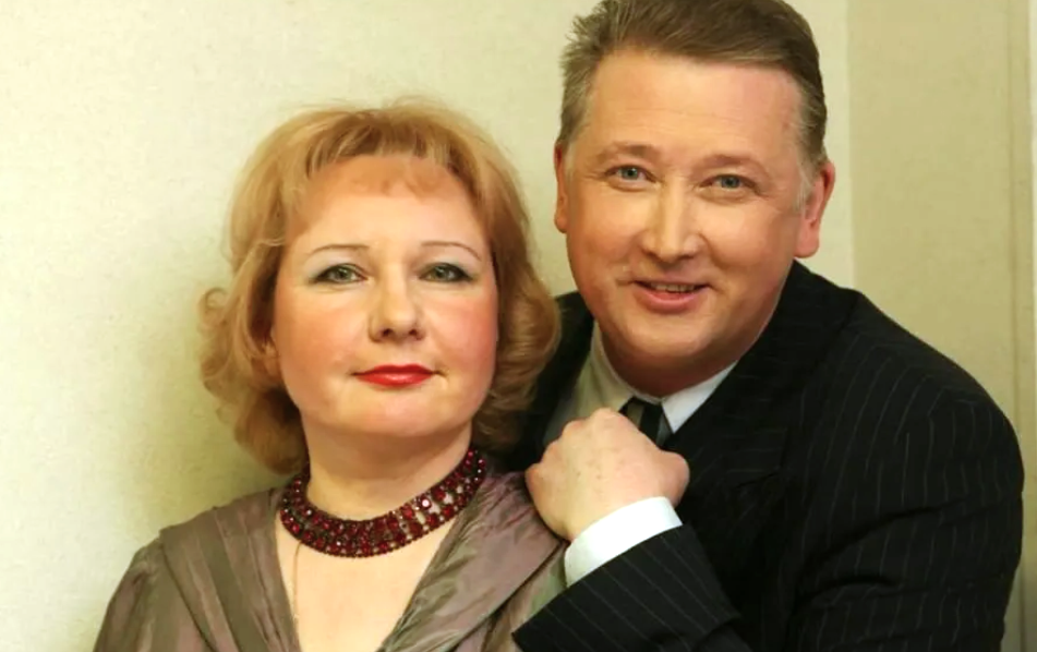 на фото Валентина Коркина и Виктор Остроухов