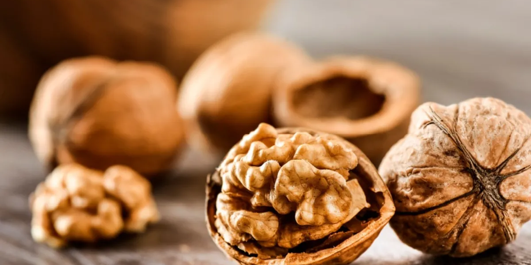 Секрет здорового сердца: почему бобы и орехи важнее стейка