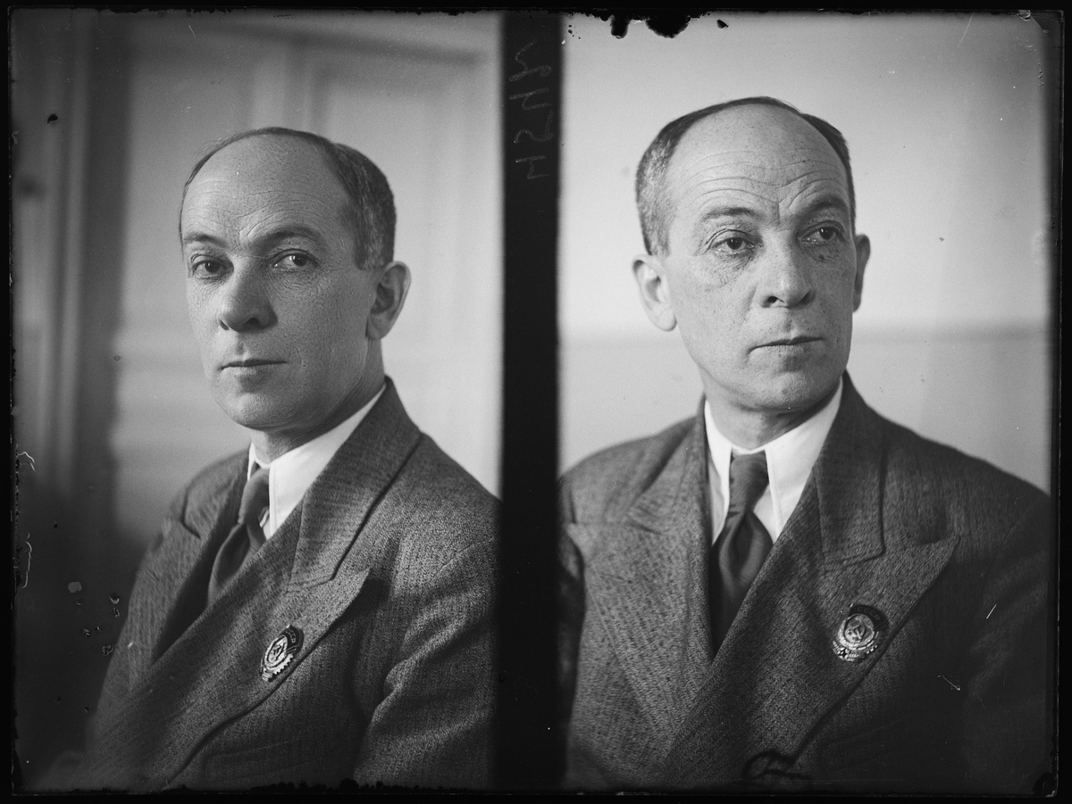 Мострас Константин Георгиевич (1886-1965) - скрипач и педагог. Профессор МГК. Фотопортрет. Из фондов Российского национального музея музыки.