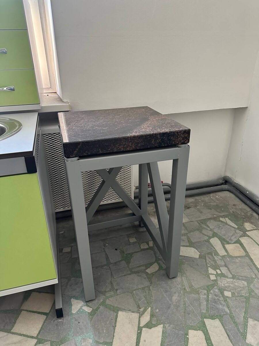 Рис. 2 весовой стол «ЗЕРЦ» (Москва)