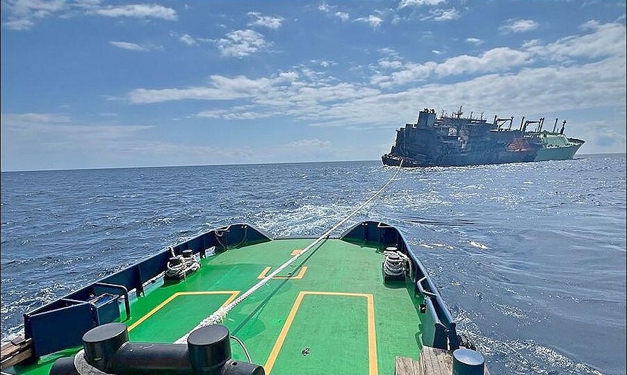 О не желающем тонуть танкере-газовозе "Арктик метагаз" и о газовозах в общем