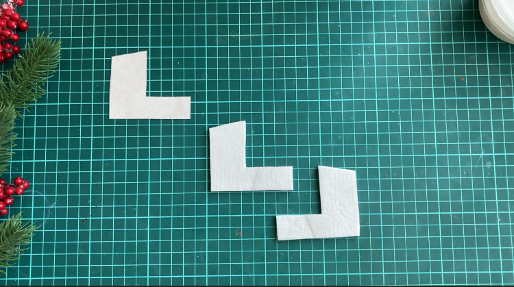 Две боковые стенки паровозика.