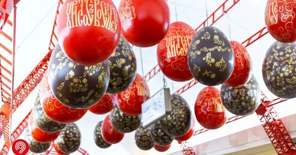 Станция метро "Трубная" украшена на Пасху, фотография из открытых источников Яндекса 