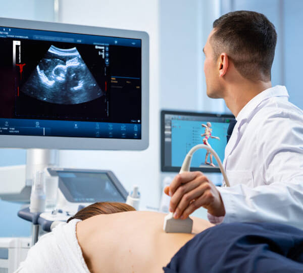 Как вертебролог диагностирует проблемы позвоночника: современные методы без МРТ