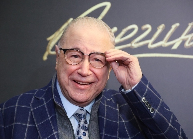     Евгений Петросян