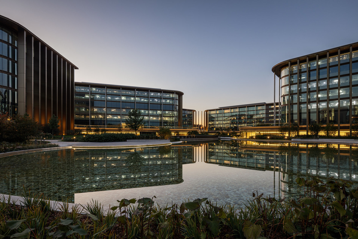    Деловой квартал «Сколково парк»