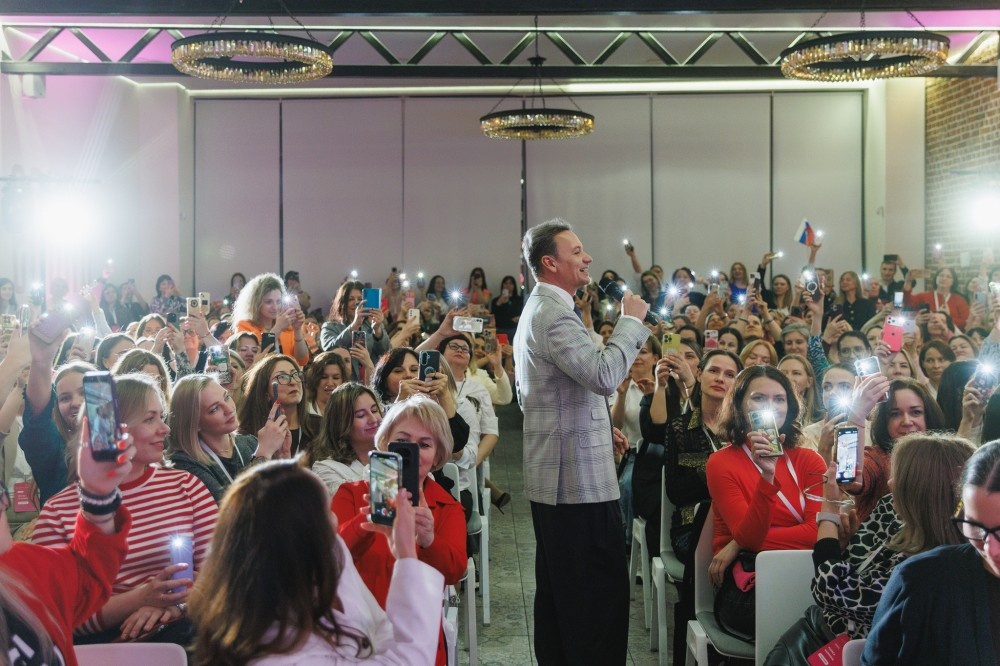    Александр Олешко выступил с лекцией перед многодетными нижегородками