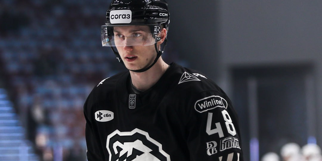 «Сент-Луис Блюз» подписал 22-летнего русского гиганта-защитника: Коромыслов из «Трактора» едет в НХЛ