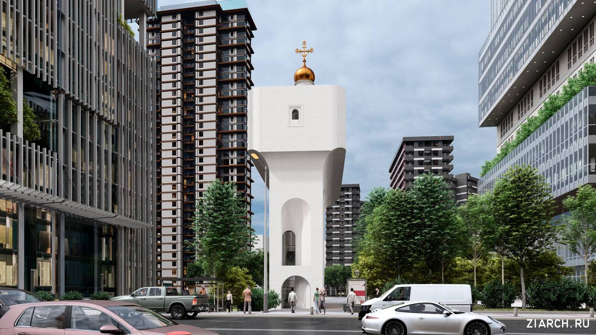 Вид с улицы: сужающаяся книзу башня делает храм оптически ещё выше небоскрёбов рядом — та самая иконная геометрия, вынесенная в городской масштаб.