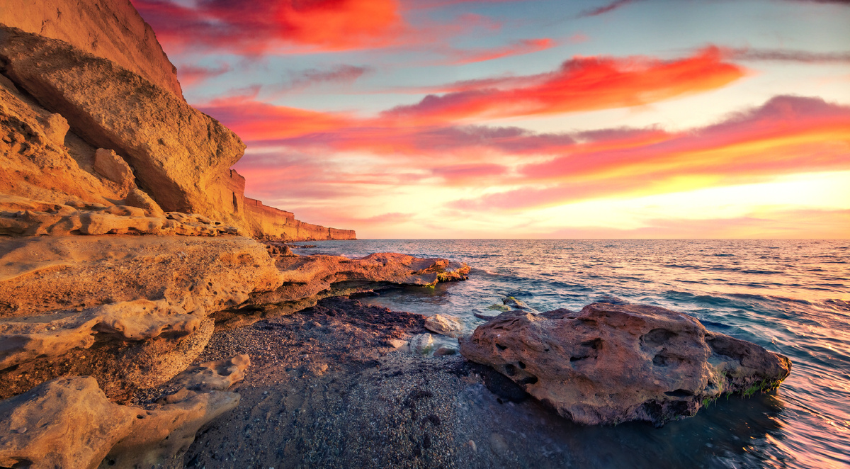 Восход солнца на полуострове Крым. Источник: Shutterstock