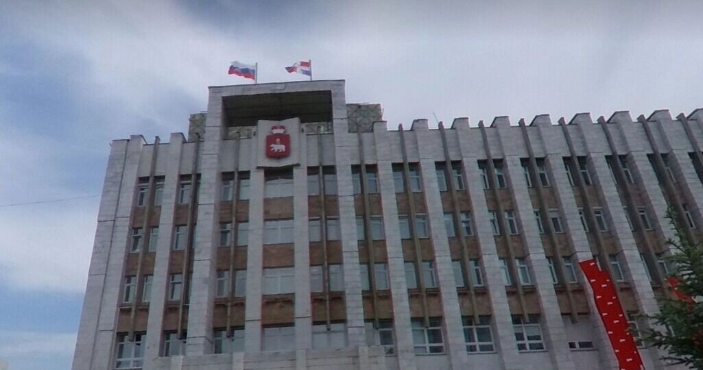 Два влиятельных сотрудника инфоблока Прикамья обменялись должностями