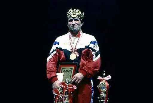 Легендарный Волк Хан