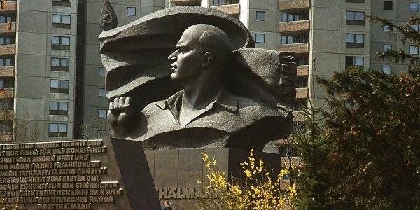 Несломленный — 140 лет Эрнсту Тельману