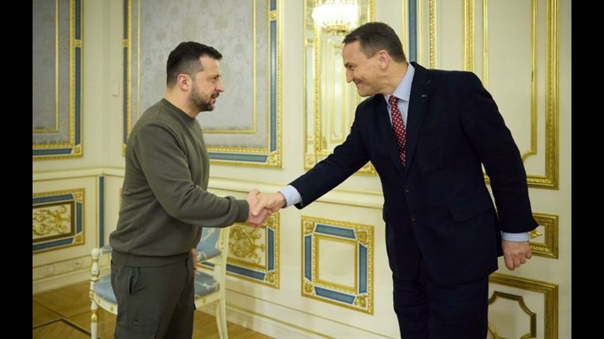    Сикорский: Ускоренного членства Украины в ЕС не будет