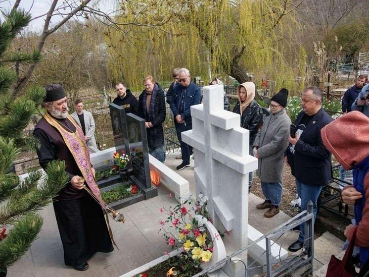     фото ВК Волковский театр