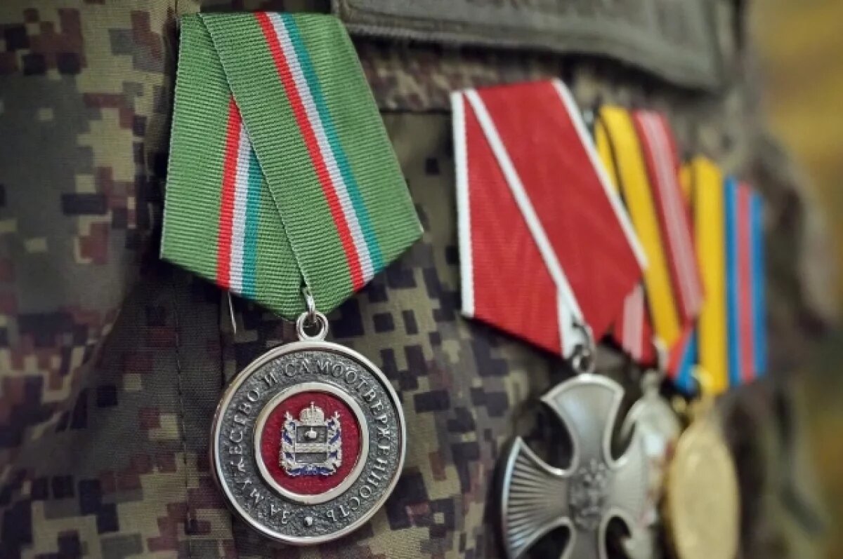    В Калужской области продлили региональные выплаты контрактникам