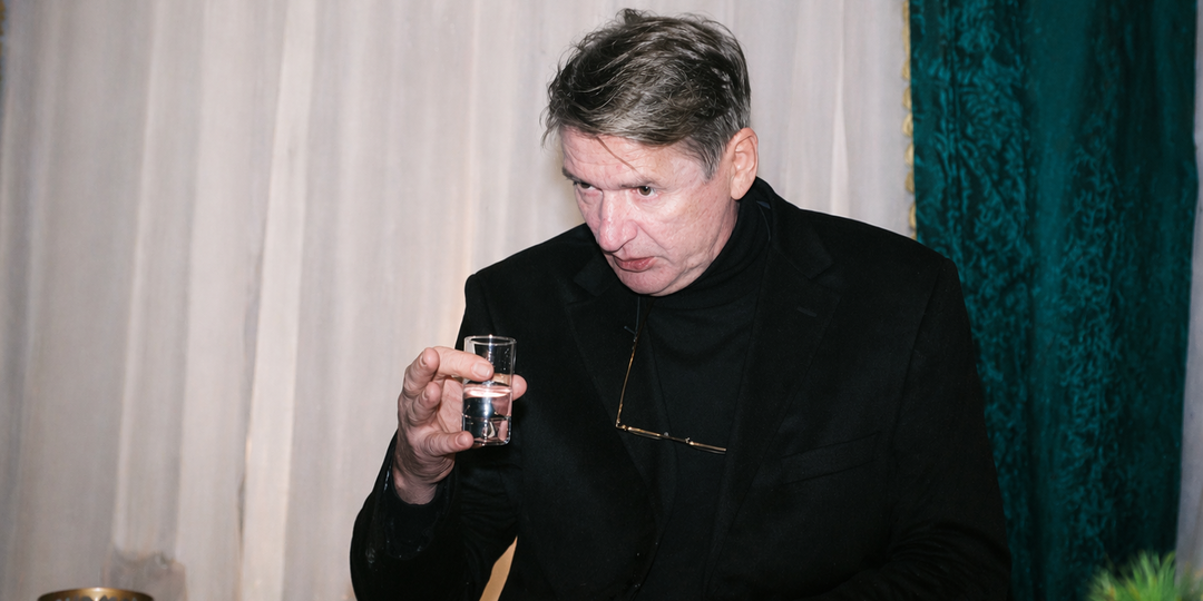 Самый любимый алкоголь Александра Абдулова: что это были за напитки?