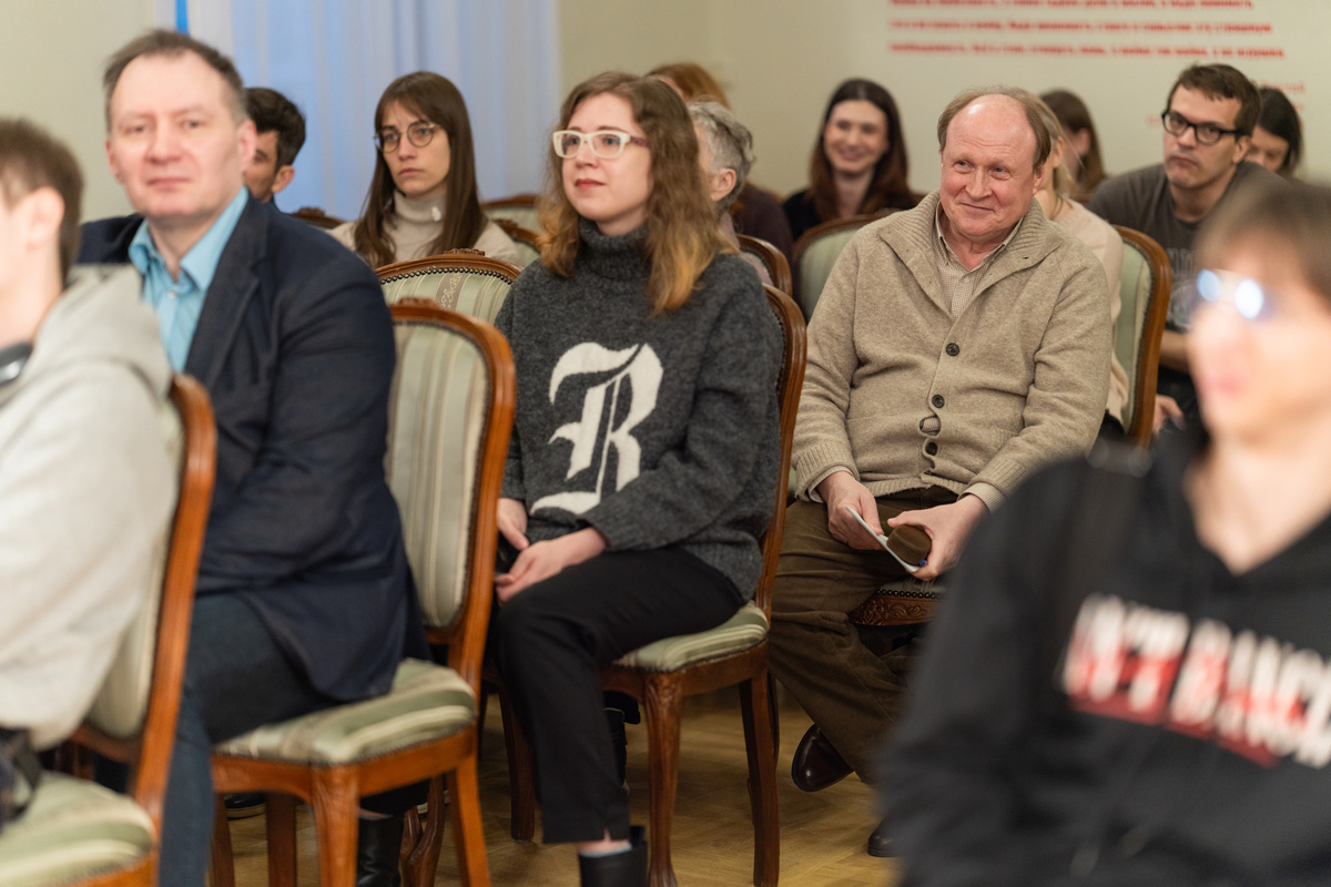 Первое заседание писательского клуба «Черновик», фото: Александр Зенкин