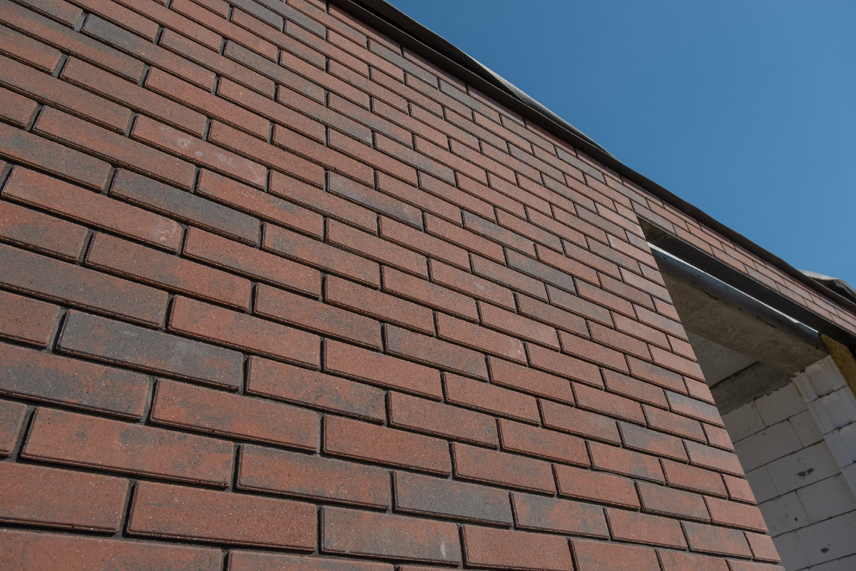 Кирпичный фасад 2026. Отделка дома в тренде: цвет, размер, решения